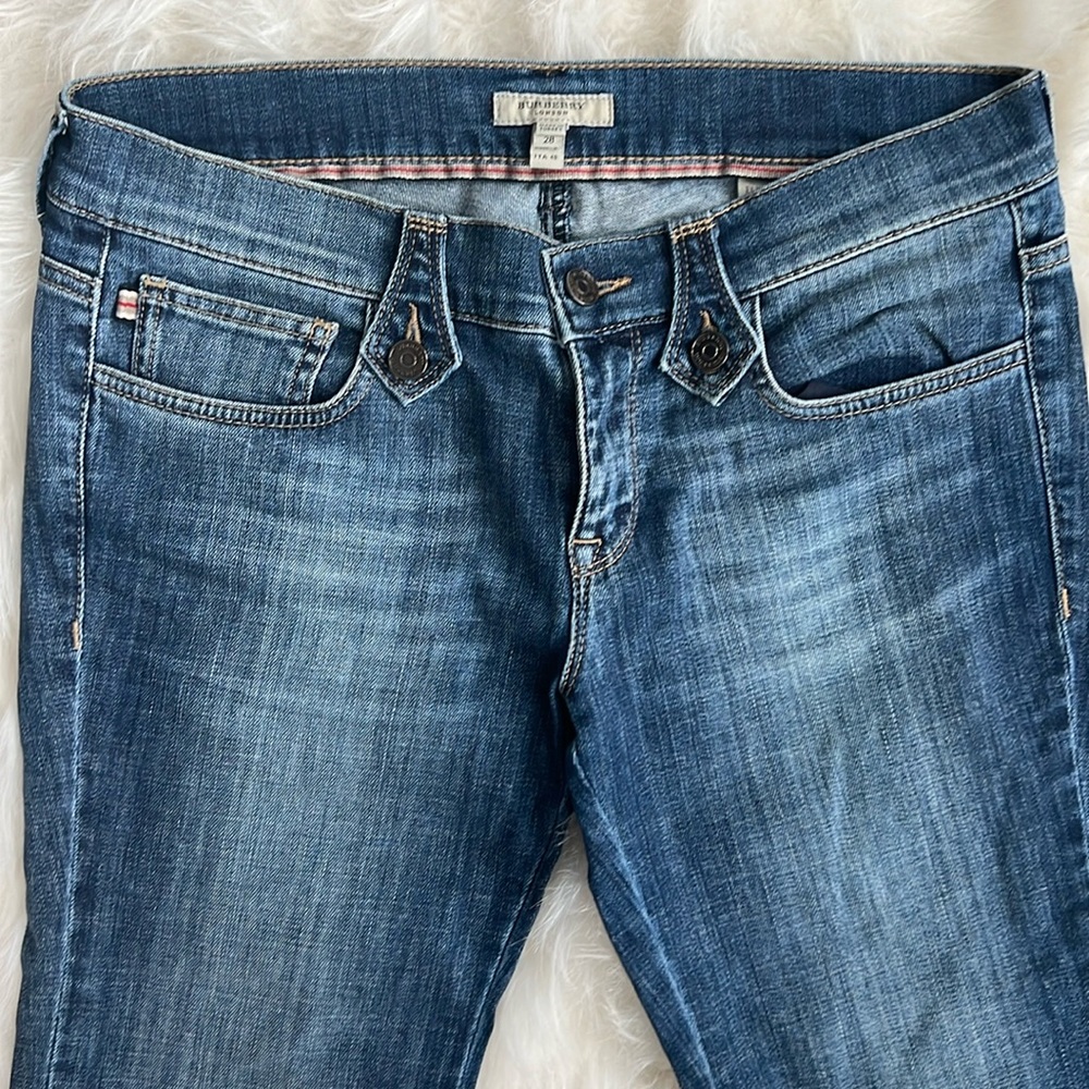Burberry London Mid rise flare leg womens jeans %98 Cotton %2 Elastene